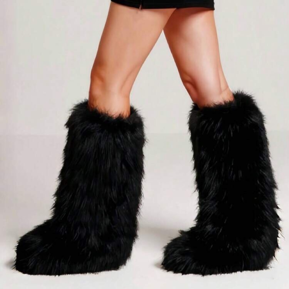 Elegant Black Faux Fur Winter Boots